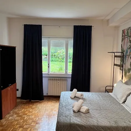 Panorama Apartment *